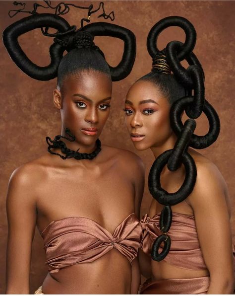 Afro Hair Inspiration, Futuristic Hair, Halloween Hairstyle, Hair Expo, Exotic Hairstyles, Dramatic Hair, Style Africain, Editorial Hair, Luscious Hair