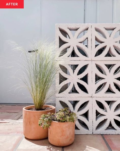 Breeze Blocks Wall, Outdoor Wall Decor On Siding, Breeze Blocks Ideas, Breeze Block Ideas, Hardscape Backyard, Backyard Goals, Small Garden Shed, Breeze Block Wall, Beach Drive