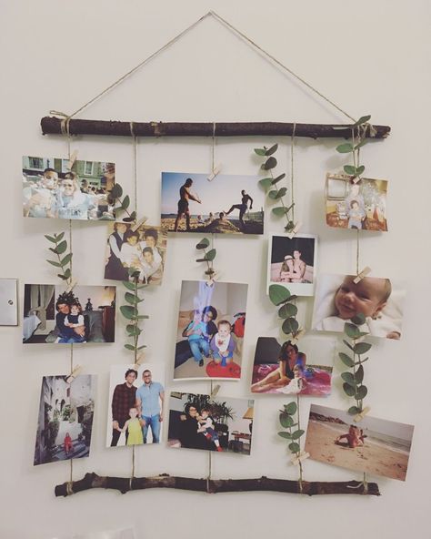 Wood Stick Craft, Diy Picture Hanger Ideas, Hanging Stick Decor, Diy Hanging Photo Display, Stick Hanging Decor, Display Instax Mini Photos, Diy Hanging Pictures, Hanging Pictures On String, Wood Sticks Decor