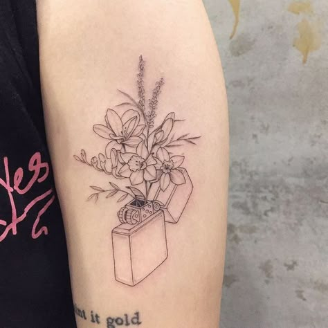 Warlock Tattoo, Lighter Tattoo, Sister Tats, Snow Tattoo, Artsy Tattoos, Animal Skull, Memorial Tattoos, Badass Tattoos, Spine Tattoos