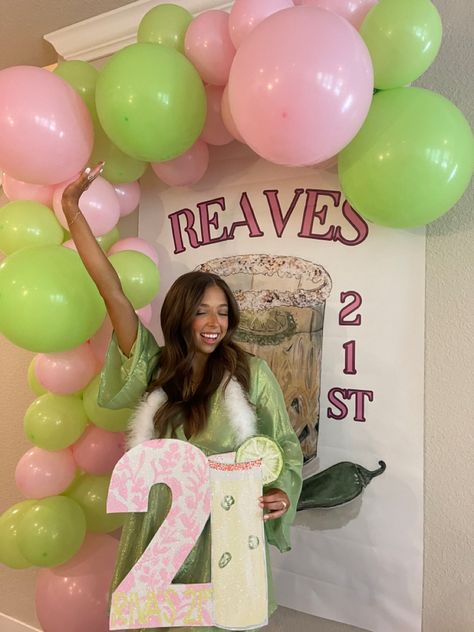 #birthday #21stbirthday Classy 21st Birthday Ideas Simple, Pink And Green 21st Birthday, Winter 21st Birthday Ideas, 21 Birthday Sign Around Neck, Green 21st Birthday Ideas, 21 Birthday Sign Ideas, 21 Sign Birthday, 21 Bday Party, 21st Birthday Theme Ideas