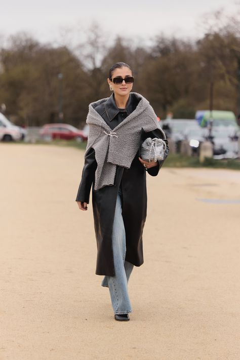 7 Cool Trends That Defined Street Style in Paris | Who What Wear UK Paris Street Style Winter, Style In Paris, Week In Paris, Street Style Fall Winter, Fashion Week 2024, Fashion Week Trends, Milan Fashion Week Street Style, Top Street Style, Milan Street Style