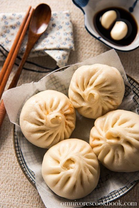 Addictive Kimchi Pork Steamed Buns | <a href="" rel="nofollow" target="_blank">omnivorescookbook...</a> Kimchi Pork, Meat Buns, Koreansk Mad, Chinese Vegetarian, Sichuan Food, Pork Buns, Wontons, Munnar, Bun Recipe