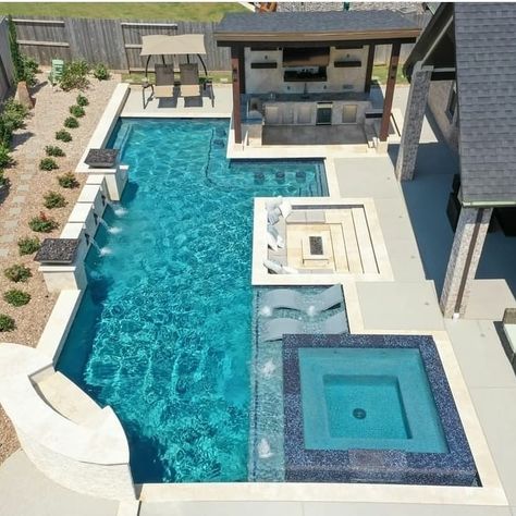 Pool Nation ™️ on Instagram: “This one has it all.  Pool, Spa, sunken sitting area with fire pit and outdoor kitchen.  What do you think? Builder @premierpoolsoc  ** **…” Sunken Sitting Area, Tank Pool Ideas, Pool Design Modern, Swim Aesthetic, Luxury Pools Backyard, Deck Pool, Dream Backyard Pool, Pools Backyard Inground, Small Swimming Pools