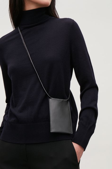 BLACK Minimalist Bags Design, Minimalist Bags, Minimal Bags, Leather Phone Pouch, Minimalist Bag, Chic Bags, Phone Pouch, Accessories Bags Purses, Accessories Bags