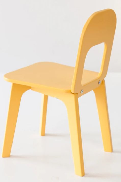 Enhance your child's room with this beautifully crafted chair in natural wood. Ideal for preschoolers, this unique piece of Waldorf furniture adds a touch of minimalist charm to any children's room decor. A functional and stylish choice for young ones. Preschooler chair, Natural wood chair, Minimalist children's decor, Waldorf furniture, Unique wooden chair, Kids' room furniture, Wooden chair for toddlers, Elegant child’s chair, Minimalist design, Kids' room essentials Toddler Desk, Safety Crafts, School Chair, Kids Desks, Kids Chair, Montessori Furniture, Toddler Chair, Montessori Classroom, Minimalist Room