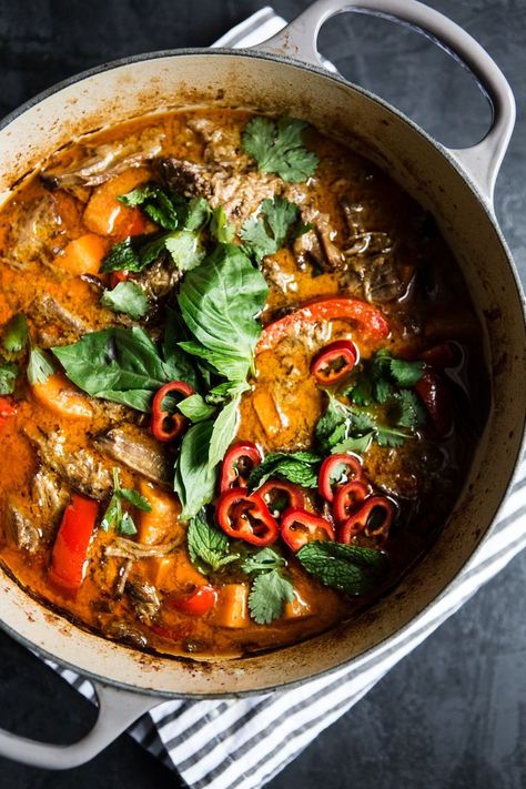 Roast Beef Curry. themodernproper.com It's wonderfully rich, easy to make and oh so comforting on a rainy day.#Roast #Beef #Red #Curry Beef Red Curry, Red Curry Recipe, Curry Beef, Red Curry Sauce, Beef Curry, Red Curry Paste, Shredded Beef, Beef Recipe, Thai Curry