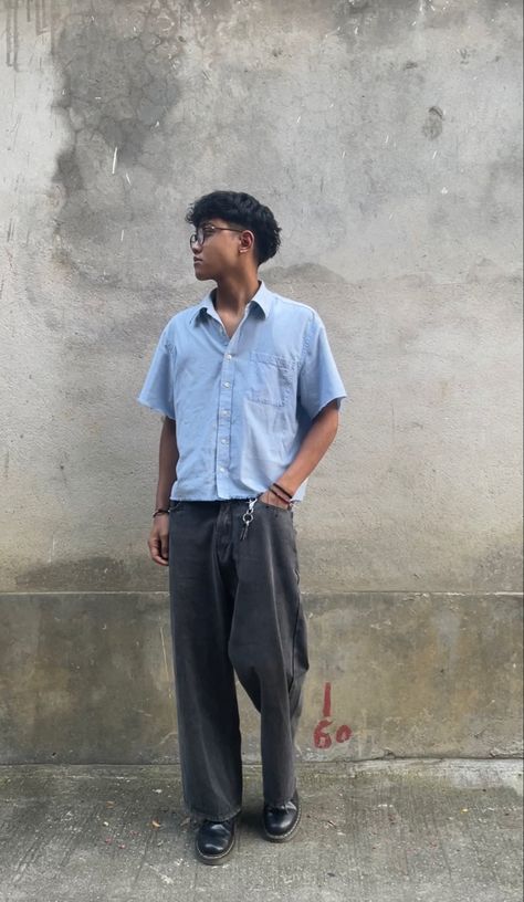 Cropped Polo Shirt Outfit Men, Oversize Polo Outfit, Sefile Idea, Cropped Polo Outfit Men, Denim Polo Outfit, Cropped Shirt Outfit Men, Boxy Shirt Outfit Men, Cropped Polo Shirt Outfit, Crop Polo Outfit