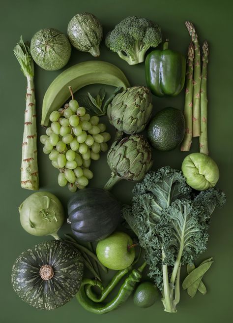 Green Fruits And Vegetables, Vegetables Photography, Homemade Juice, Green Fruit, Greens Recipe, Fruit And Veg, Beautiful Food, Green Aesthetic, Fruits And Veggies