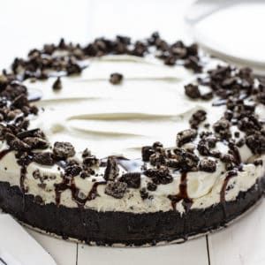 Oreo Cheese Cake, Custard Pies, Oreo Filling, Brownie Trifle, Cheese Bars, No Bake Oreo Cheesecake, Cheesecake Oreo, Chocolate Raspberry Cheesecake, Oreo Cookie Crust