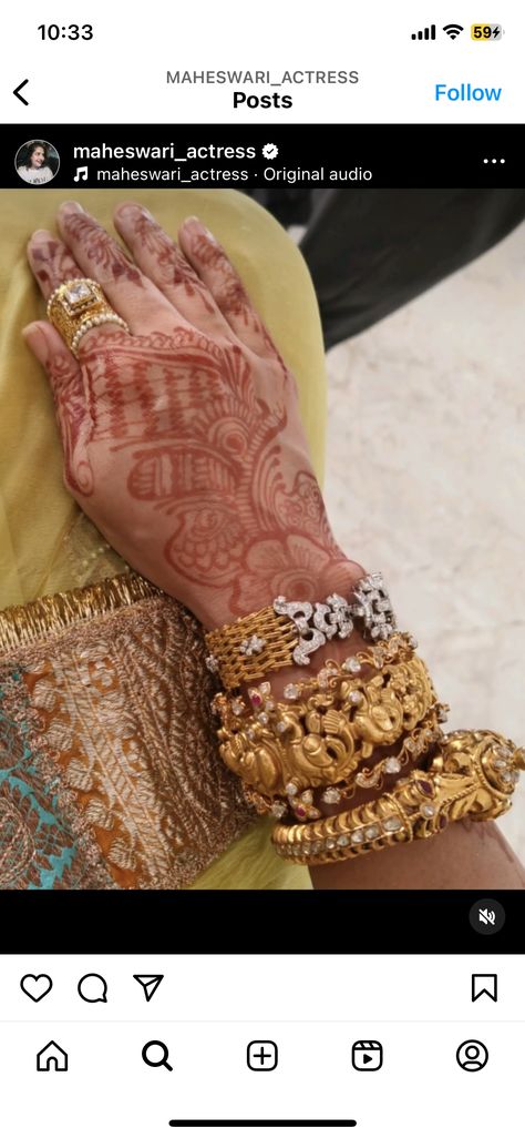 Indian Brides Jewelry, Brides Jewelry, Gold Jewelry Prom, Abaya Fashion Dubai, Jewelry Prom, Indian Bangles, Diamond Jewelry Set, Bridal Jewellery Design, Antique Jewellery Designs