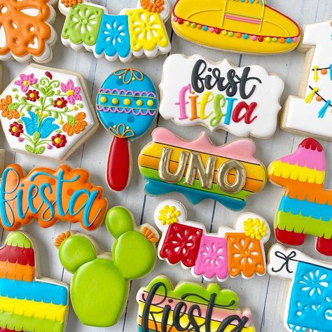 Fiesta Themed Cookies Decorated, Fiesta Party Cookies, Mexican Theme Cookies Fiesta Party, First Fiesta Dessert Table, Fiesta Theme Cookies Birthday, Fiesta Cookies Decorated Birthday, Mexican Fiesta Cookies, Mexican Decorated Cookies, Fiesta Decorated Cookies