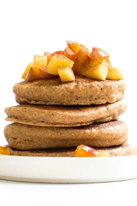 applesauce pancakes. Egg Free Pancake Recipe, Applesauce Pancakes, Apple Pie Pancakes, Spiced Applesauce, Healthy Apple Pie, Thm Breakfast, Healthy Pancake Recipes, Pancakes Vegan, Fruity Recipes