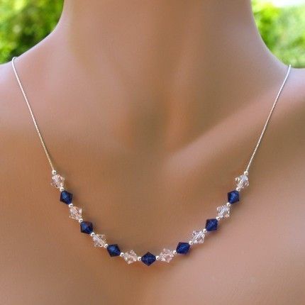 Dark Sapphire, Beaded Jewelry Designs, Swarovski Crystal Necklace, Homemade Jewelry, Bridesmaid Necklace, Bead Jewellery, Precious Jewelry, Beaded Jewelry Diy, Jewelry Patterns