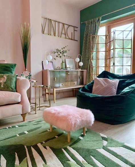 Pink And Green Dressing Room, Teal Office Ideas, Women Cave Room Ideas, Palm Springs Style Interior, Pink And Green Living Room, Nightclub Ideas, Jungalow Bedroom, Nail Suite, Foyr Neo