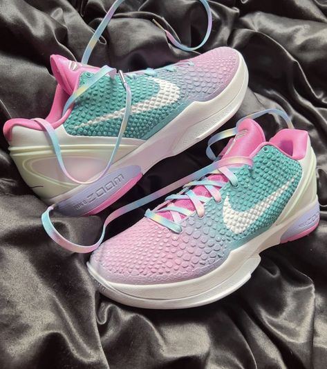 Custom Basketball Shoes, Kobe Basketball Shoes, Kobe Shoes Basketball, Colorful Basketball Shoes, Zapatillas Nike Basketball, Bball Shoes, Hoop Shoes, Bb Shoes, Pink Basketball Shoes