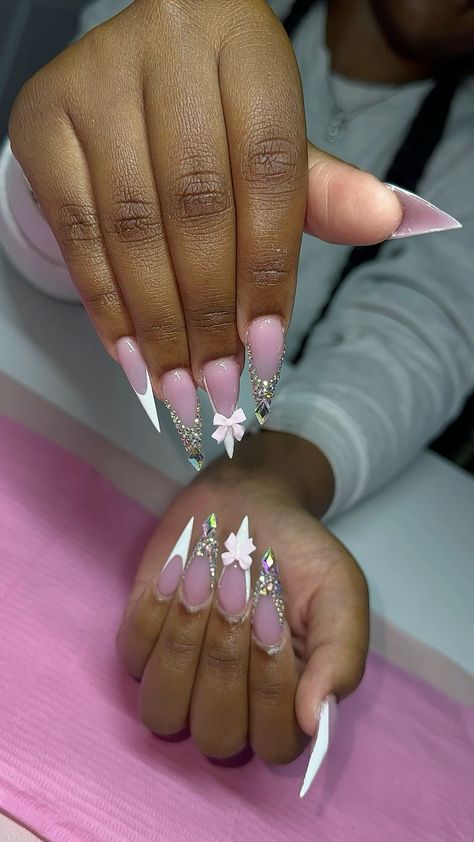 Birthday Nails Stilletos, Star Stilleto Nails, Medium Long Duck Nails, Blinged Out Stiletto Nails, Nail Inspo Pointy, Birthday Nails Stiletto Medium, Junk Stiletto Nails, Cute Short Stiletto Nails, Hello Kitty Stiletto Nails