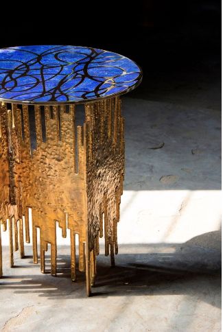 Glitter Room, Gold Bench, Golden Phoenix, Ceramic Stool, Console Table Decorating, Sideboard Table, Brass Side Table, Resin Design, Side Table Design