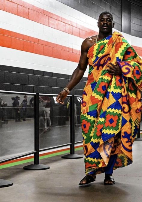 Traditional Outfits African, African Aesthetic, Africa Style, Afro Fashion, Workout Without Gym, African Men Fashion, Africa Fashion, African Men, Folk Costume