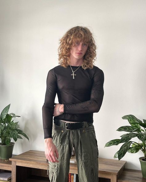 Jordan Huxhold Long Hair, Ftm Transition, Jordan Huxhold, Long Curly Hair Men, Male Haircuts Curly, Dark Curly Hair, Haircut Inspo, Fashion Model Poses, Hair Things