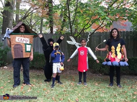 2015 Halloween Costumes, Halloween Camping, Camping Family, Family Tent Camping, Diy Halloween Costume, Homemade Costumes, Halloween Costume Contest, Costume Themes, Camping Lanterns