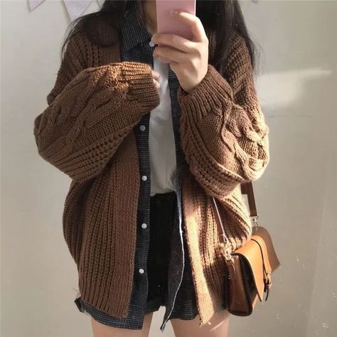 Casual Chic Winter, Fall Knit Sweater, Warm Cardigan, Grunge Look, Outfit Jeans, Shein Dress, Cardigan Outfits, Knitting Women Sweater, Cardigan Sweaters For Women