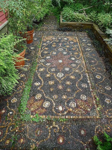 Diy Mosaic Garden, Mosaic Walkway, Walkway Design, Persian Garden, Garden Floor, Garden Walkway, Pebble Mosaic, Fine Gardening, Mosaic Decor