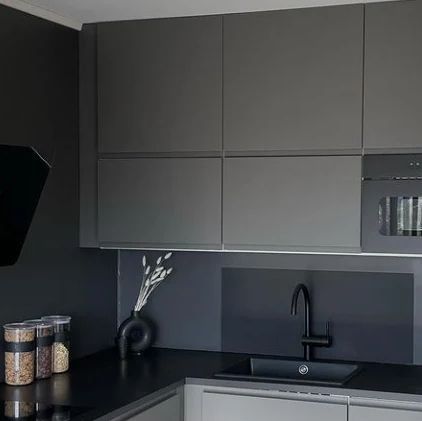 IKEA_kitchen on Instagram: "Voxtorp #ikea_kitchen_design #ikeacesko #ikeakitchen #homedesign #home #design #designinspiration" Cucina Ikea Voxtorp, Ikea Voxtorp Kitchen Grey, Ikea Voxtorp Kitchen, Voxtorp Ikea, Ikea Voxtorp, Metod Kitchen, Grey Kitchens, Ikea Kitchen, Grey Kitchen