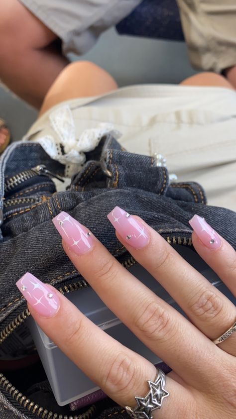 Nail Inspo Acrylic Coffin, Simple Girly Nails, Coffin Birthday Nails, Pink Simple Nails, God Nails, Pink Nails Simple, Nails Pink Coffin, Pink Star Nails, Coffin Nails Pink