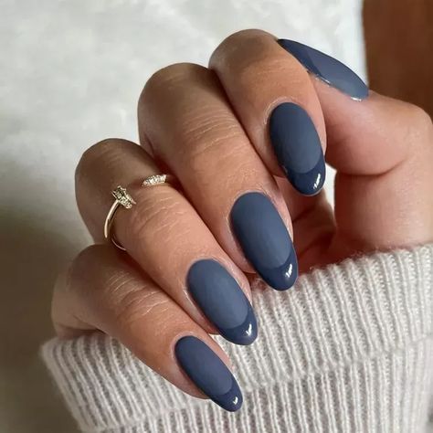 Monochromatic Nails, Navy Nails, 2023 Nail, Navy Blue Nails, Nail Color Trends, Fall Nail Trends, Nagel Tips, Smink Inspiration, Makijaż Smokey Eye