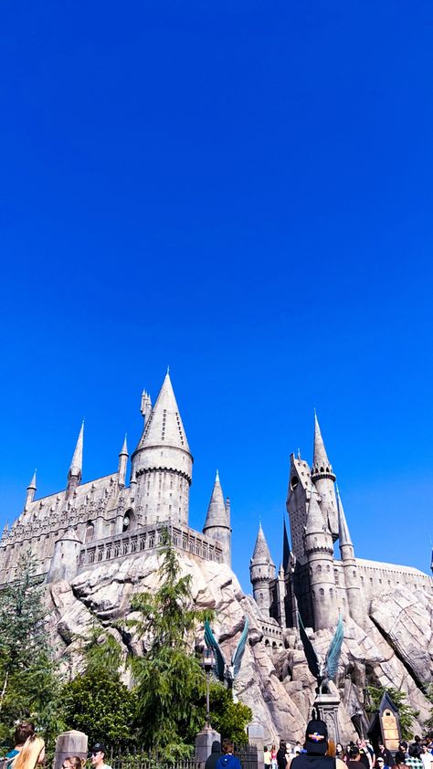 Universal Studios Hollywood Aesthetic, Cute Post Ideas, Universal Studios La, Universal California, Universal Studios Los Angeles, Island Of Adventure, Angeles Aesthetic, La Aesthetic, La Travel