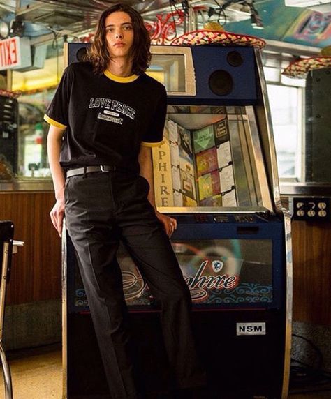 Erin Mommsen 80s Fashion Style, Erin Mommsen, Converse Outfits, 2016 Menswear, Jane Birkin, Androgynous Fashion, Outfit Trends, Alexa Chung, Style Trends