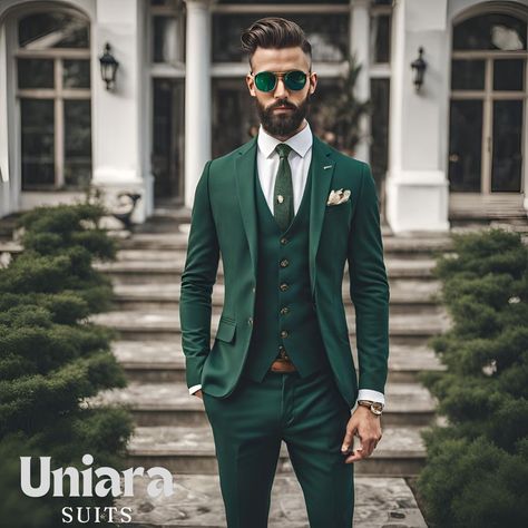 Green Suits, Groom Colours, Groomsmen Party, Green Wedding Suit, Prom Dinner, Groom Wedding Attire, Pick Outfits, Elegant Prom, Groom Looks