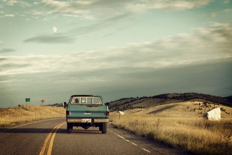 tylerknott Truck Aesthetic, Country Backgrounds, Pick Up Truck, Back Road, On The Road Again, Big Sky, Open Road, Country Boys, Town And Country