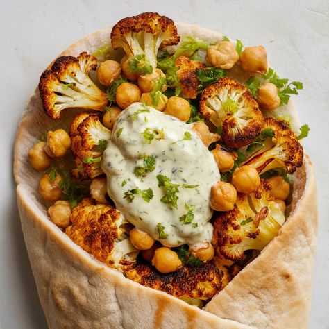 Chickpea Shawarma Salad, Chickpea Cauliflower Wrap, Vegetarian Shawarma Bowl, Veggie Shawarma, Cauliflower Shawarma, Cauliflower Shawarma With Spicy Tahini, Chickpea Plant, Vegan Shawarma, Cauliflower And Chickpeas