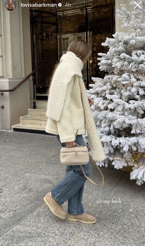 Beige Loafers Outfit Women, Beige Loafers Outfit, Outfit Elegant, Classic Style Outfits, Winter Fashion Outfits Casual, Hijab Outfits, Skiing Outfit, Old Money Style, Cream Beige