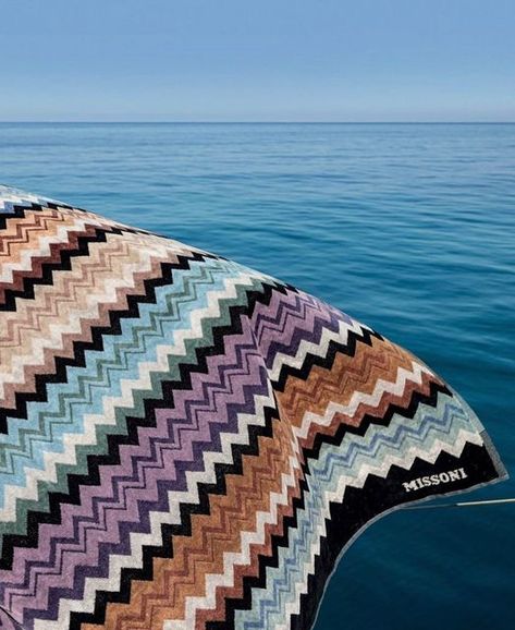 Missoni Aesthetic, Missoni Towels, Textile Book, Missoni Pattern, Missoni Mare, Coastal Summer, Beach Pillows, Long Hots, Missoni Home