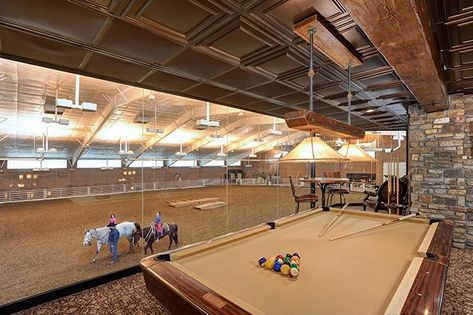 Horse Farm Homes, Luxury Horse Stables, Luxury Horse Barns, Dream Barn Stables, Luxury Horse, Horse Farm Ideas, Horse Barn Ideas Stables, Riding Arena, Horse Arena