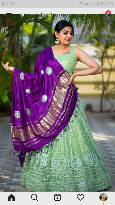 Pista Color Combination, Designer Bridal Lehenga Choli, Bride Photos Poses, Bandhani Dress, Pre Wedding Photoshoot Outfit, Navratri Dress, Wedding Lehenga Designs, Lehenga Designs Simple, Indian Bride Outfits