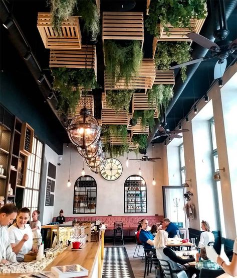 17 Unique Ceiling Design Ideas for Interior Design - Unika Vaev Rustic Restaurant Interior Design, Unique Ceiling Ideas, Rustic Restaurant Interior, Cafeteria Design, Art Deco Style Interior, Modern Restaurant Design, Interior Ceiling Design, Bar Ceilings, Rustic Restaurant