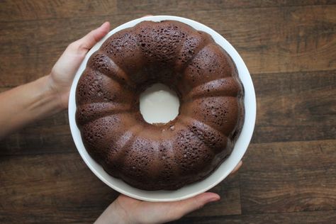 Ridiculously Delicious (and Easy!) Chocolate Bundt Cake - The Tex-Mex Mom Black Russian Cake, Russian Cake, Magic Cake Recipes, Lemon Cream Pies, Russian Cakes, Chocolate Bundt, Fudge Recipes Chocolate, Chocolate Bundt Cake, Black Russian