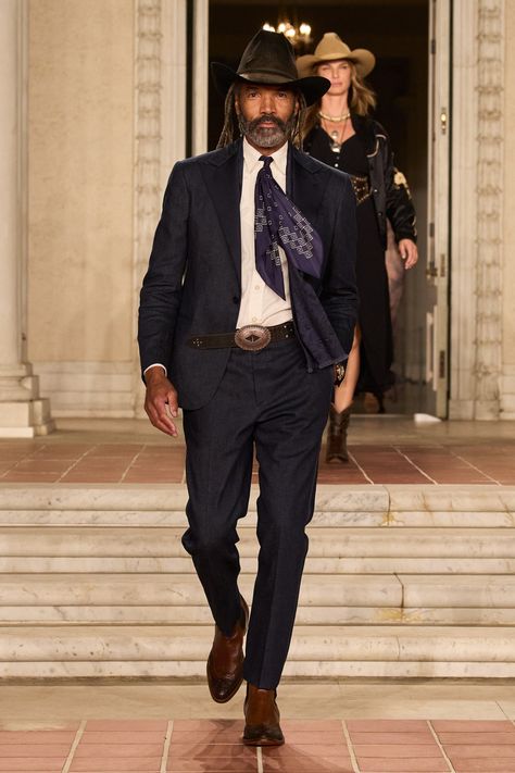 Ralph Lauren Spring 2023 Ready-to-Wear Collection | Vogue Western Fashion Men, Goth Cowgirl, Cowboy Suit, Mens Western Wear, Modern Goth, Cowboy Chic, Spring 2023 Ready To Wear, Double Rl, Western Suits