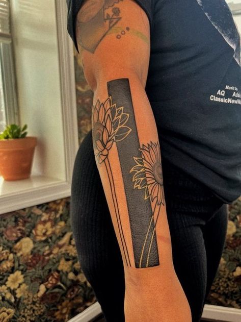 Arm Tattoo Cover Up Ideas For Women, Cover Up Tattoos For Women, Negative Space Tattoo, Tiny Tattoos For Women, One Line Tattoo, Rose Tattoos For Women, Cute Hand Tattoos, Red Ink Tattoos, Dope Tattoos For Women