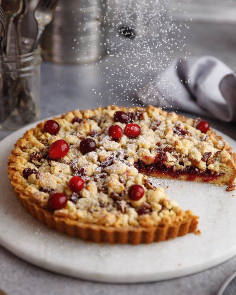 Cranberry Tart Recipe, Cranberry Recipes Thanksgiving, Cranberry Filling, Crumble Tart, Orange Sweet Rolls, Cranberry Tart, Tart Crust, Cranberry Cheesecake, Cranberry Pie