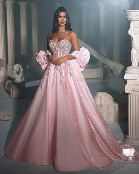 Strapless Wedding Dress Princess, Pink Satin Prom Dress, Gala Outfits, Prom Dress Burgundy, Red Prom Dress Long, Satin Evening Gown, Birthday Wallpaper, Prom Dresses Yellow, Royal Blue Prom Dresses