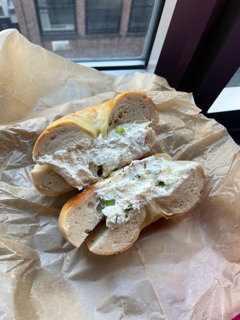 Asiago Bagel, Scallion Cream Cheese, Bagels Nyc, Bagel Store, Bagel Spread, Yummy Sandwiches, Holy Girl, Bakery Foods, Playstation Controller