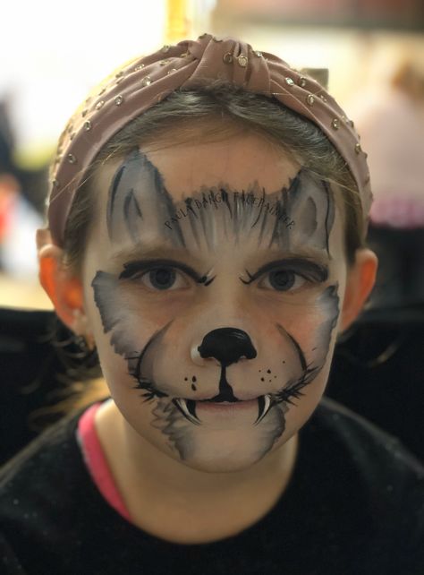 Kids Wolf Makeup, Werewolf Face Paint, Simple Face Painting Ideas, Face Makeup Halloween, Bear Face Paint, Wolf Face Drawing, Hairstyles For Plus Size Women, Simple Face Painting, Wolf Face Paint