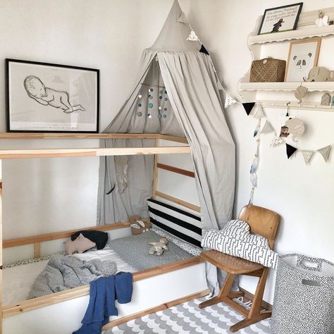 I scoured Instagram and found these awesome KURA bed hacks. Get inspired by the different styles and functions you can add to the bed. Ikea Toddler Bed, Cama Ikea Kura, Bed Hacks, Kura Bed Hack, Ikea Kids Room, Ikea Kura Bed, Boy Toddler Bedroom, Kura Bed, Ikea Kura