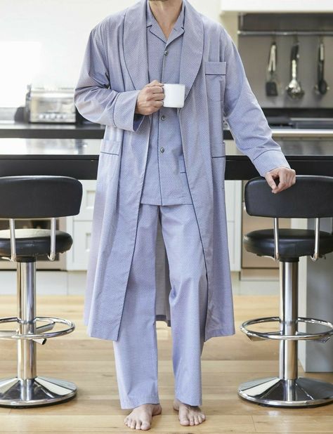 Men Pyjamas, Fashion Pajamas, Jacquard Gown, Men Nightwear, Mens Nightwear, Pajama Fashion, Herringbone Design, Mens Sleepwear, Traje Casual