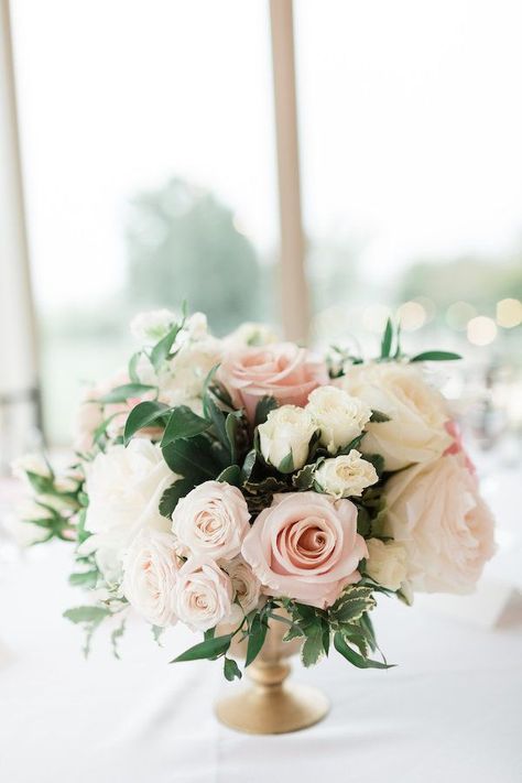 A Classic and Romantic Vineyard Wedding #weddingcenterpiece #pinkweddingcenterpiece #invitedbylamaworks #whitewedding #wedding #weddingseason #classicwedding #traditionalwedding #minimalisticwedding Romantic Vineyard Wedding, Pink Wedding Centerpieces, Rustic Wedding Decorations, Unique Wedding Flowers, Wedding Floral Centerpieces, Flower Centerpieces Wedding, Neutral Wedding, Pink And White Flowers, Centerpiece Ideas